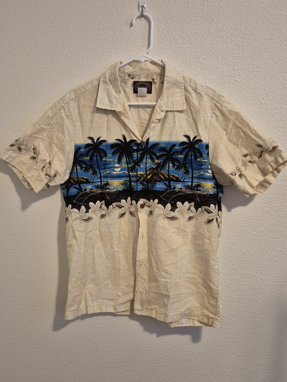 Casual Beige Hawaiian Button-Down Shirt with Blue Tropical Print #250
